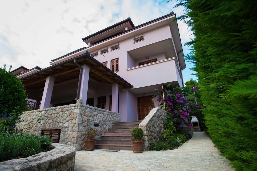 Villa Amalija Sukosan Ruang foto